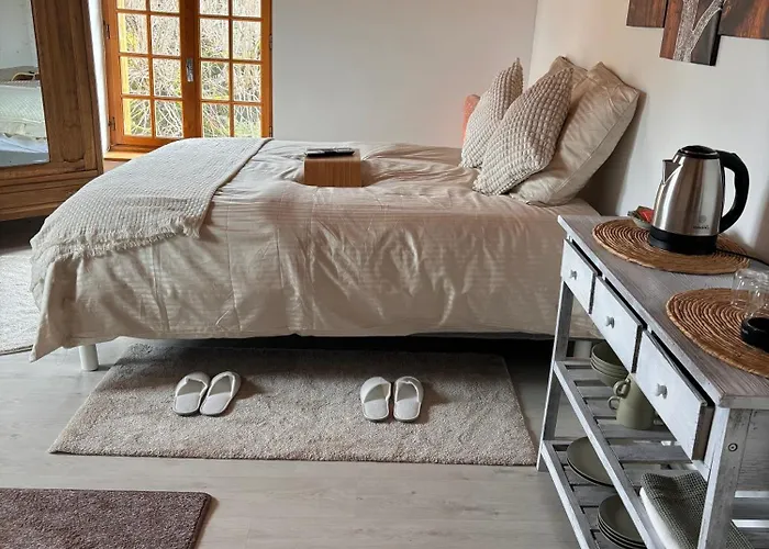 Proche De La Cite Medievale Cremieu * Dizimieu